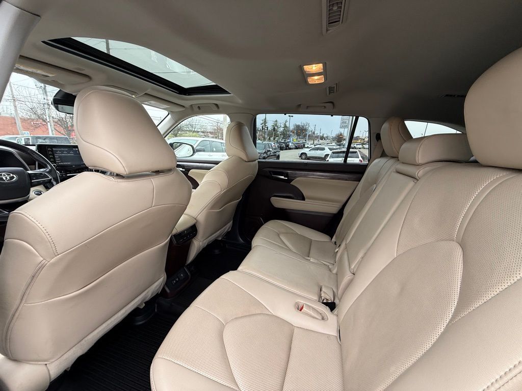 2020 Toyota Highlander Limited Crestwood KY