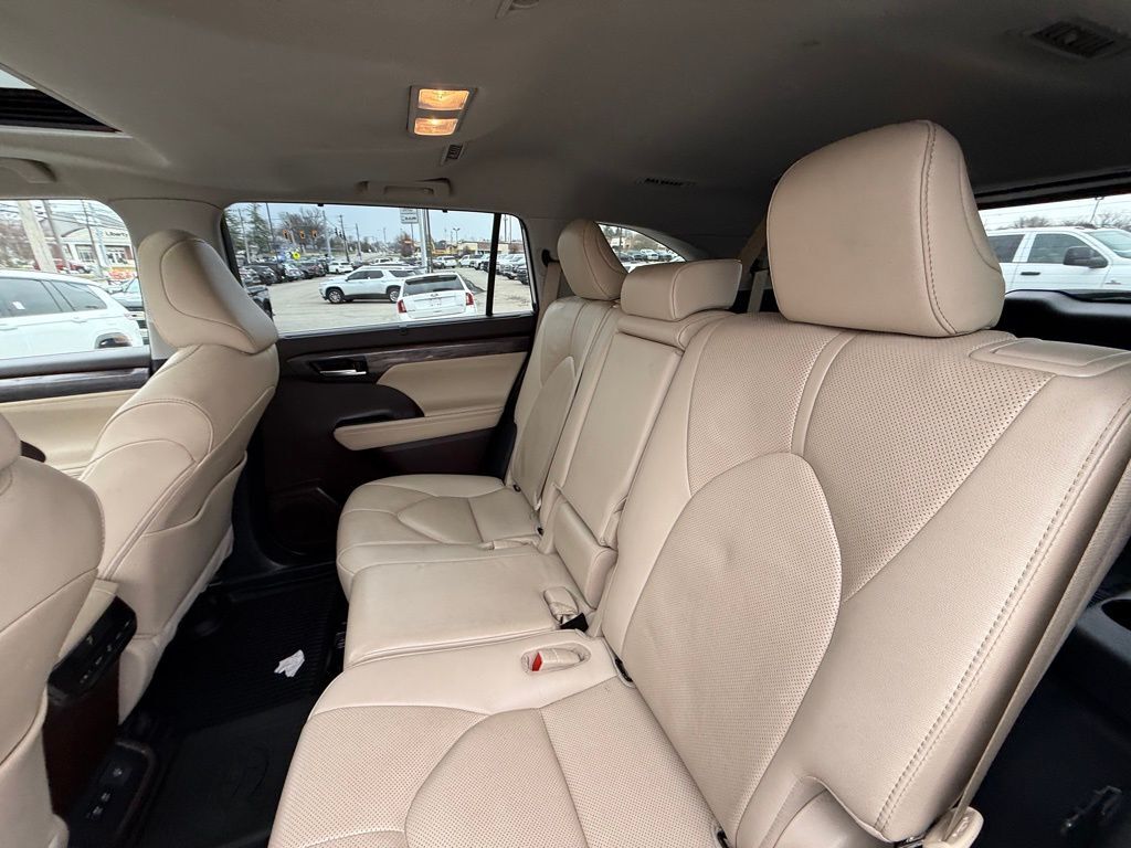 2020 Toyota Highlander Limited Crestwood KY