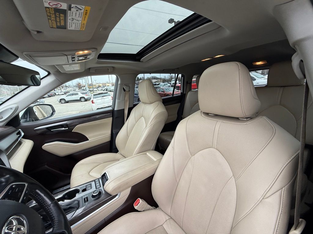 2020 Toyota Highlander Limited Crestwood KY