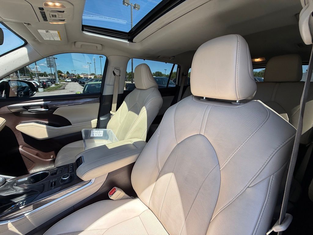 2020 Toyota Highlander Limited Crestwood KY