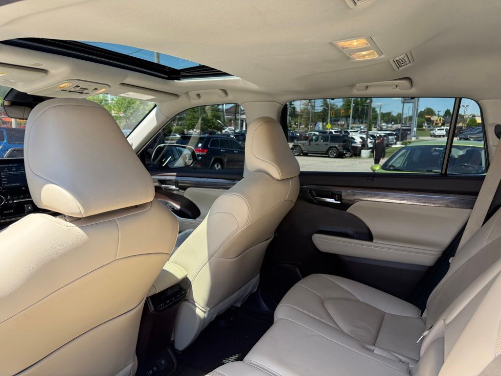 2020 Toyota Highlander Limited Crestwood KY