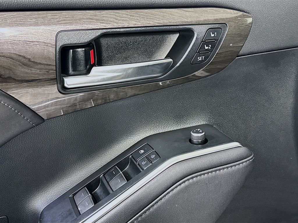 2020 Toyota Highlander Limited Kennewick WA