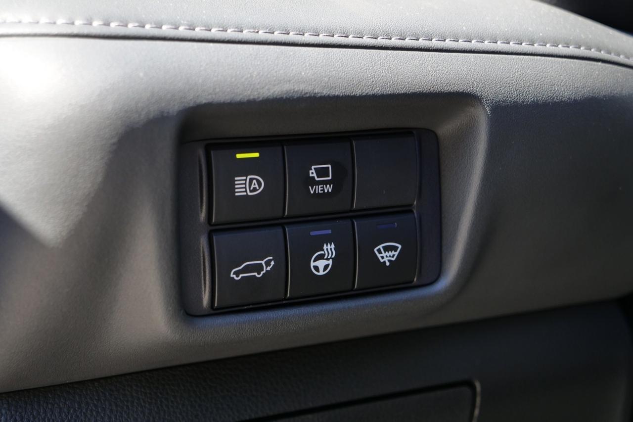 2020 Toyota Highlander Platinum / AWD / Cooled Front Seats / Pano Sunroof High Point NC