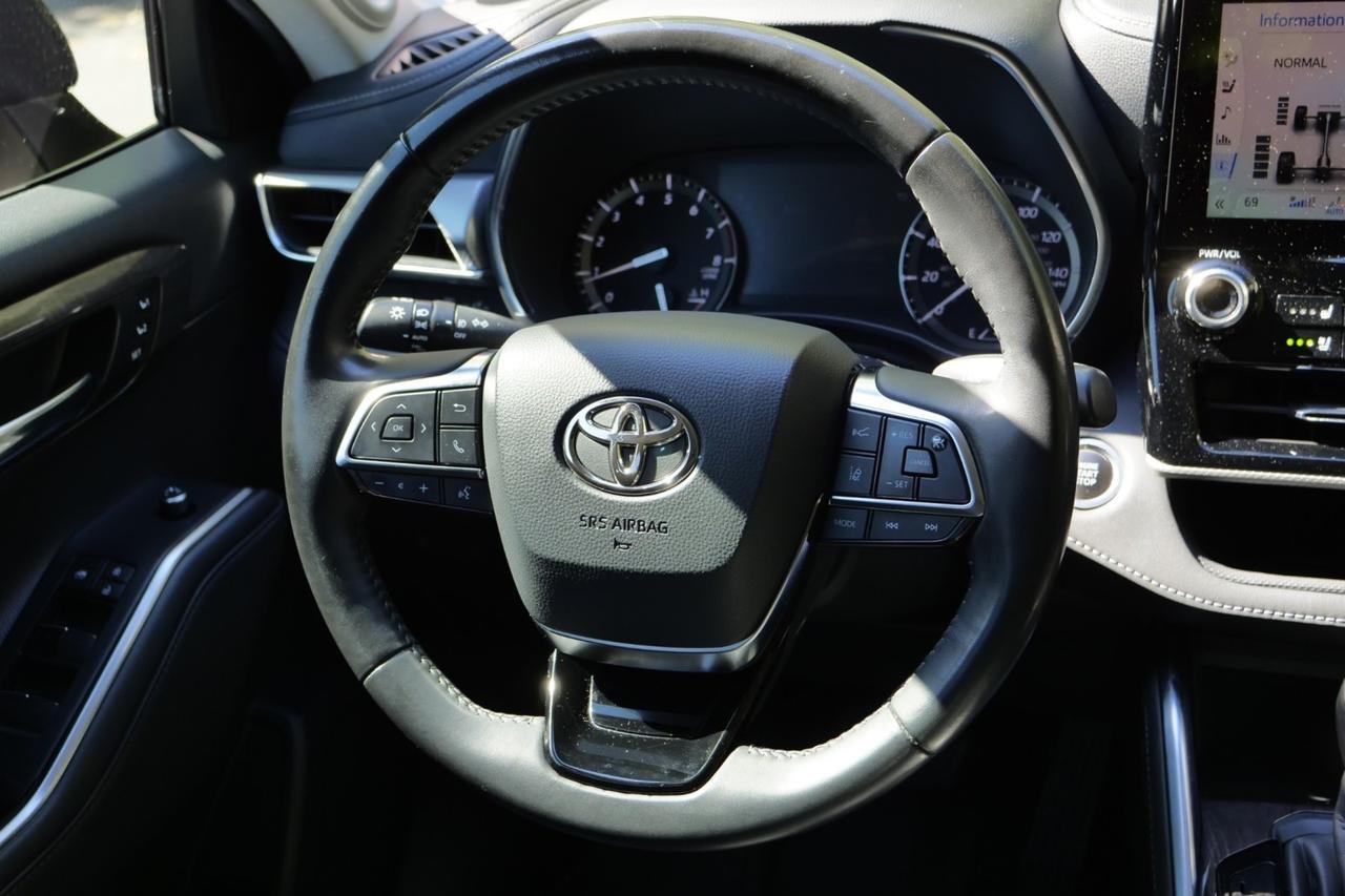 2020 Toyota Highlander Platinum / AWD / Cooled Front Seats / Pano Sunroof High Point NC
