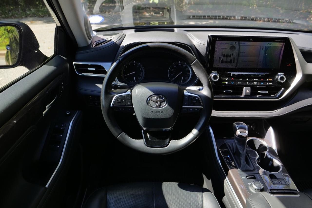 2020 Toyota Highlander Platinum / AWD / Cooled Front Seats / Pano Sunroof High Point NC