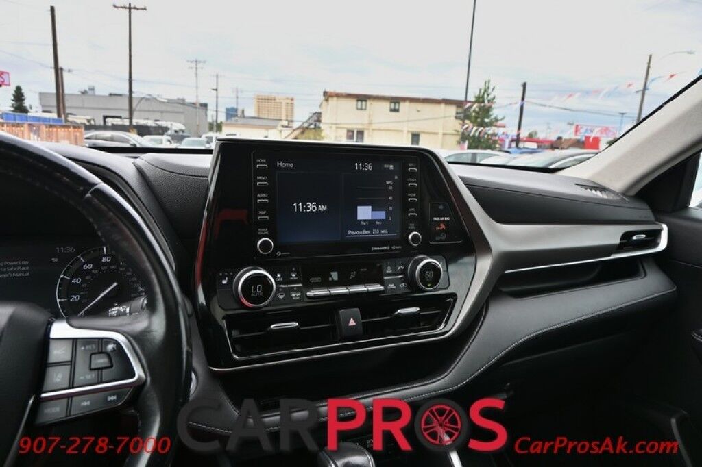 2020 Toyota Highlander XLE - AWD - Keyless Entry & Start - Power & Heated Leather Seats - Sunroof - Lane Departure & Blind Spot - Rear Climate Control - Rear Captain Chairs - Seats 7 - Back Up Camera - Power Liftgate Anchorage AK