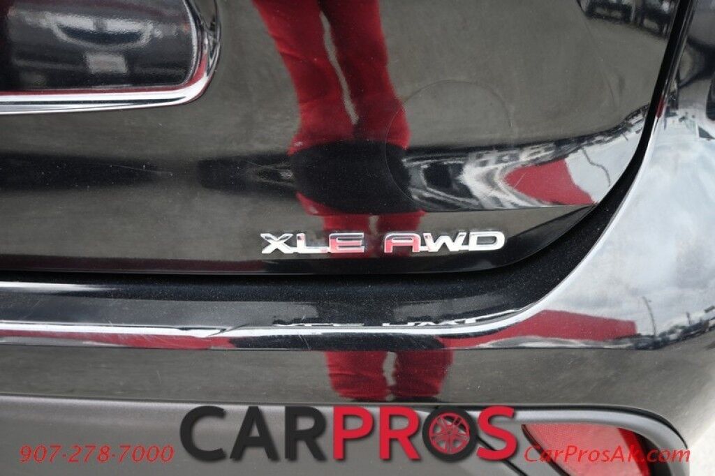 2020 Toyota Highlander XLE - AWD - Keyless Entry & Start - Power & Heated Leather Seats - Sunroof - Lane Departure & Blind Spot - Rear Climate Control - Rear Captain Chairs - Seats 7 - Back Up Camera - Power Liftgate Anchorage AK