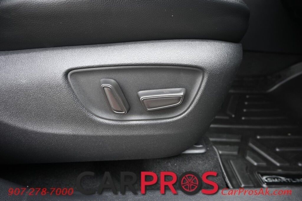 2020 Toyota Highlander XLE - AWD - Keyless Entry & Start - Power & Heated Leather Seats - Sunroof - Lane Departure & Blind Spot - Rear Climate Control - Rear Captain Chairs - Seats 7 - Back Up Camera - Power Liftgate Anchorage AK
