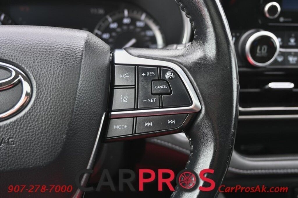 2020 Toyota Highlander XLE - AWD - Keyless Entry & Start - Power & Heated Leather Seats - Sunroof - Lane Departure & Blind Spot - Rear Climate Control - Rear Captain Chairs - Seats 7 - Back Up Camera - Power Liftgate Anchorage AK