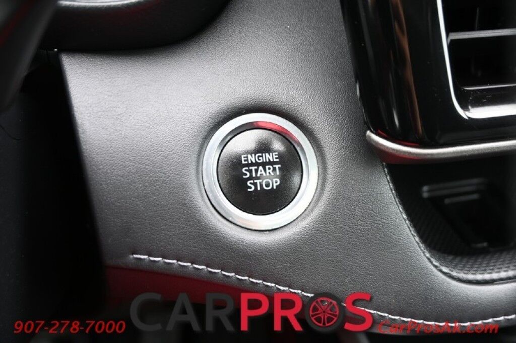 2020 Toyota Highlander XLE - AWD - Keyless Entry & Start - Power & Heated Leather Seats - Sunroof - Lane Departure & Blind Spot - Rear Climate Control - Rear Captain Chairs - Seats 7 - Back Up Camera - Power Liftgate Anchorage AK