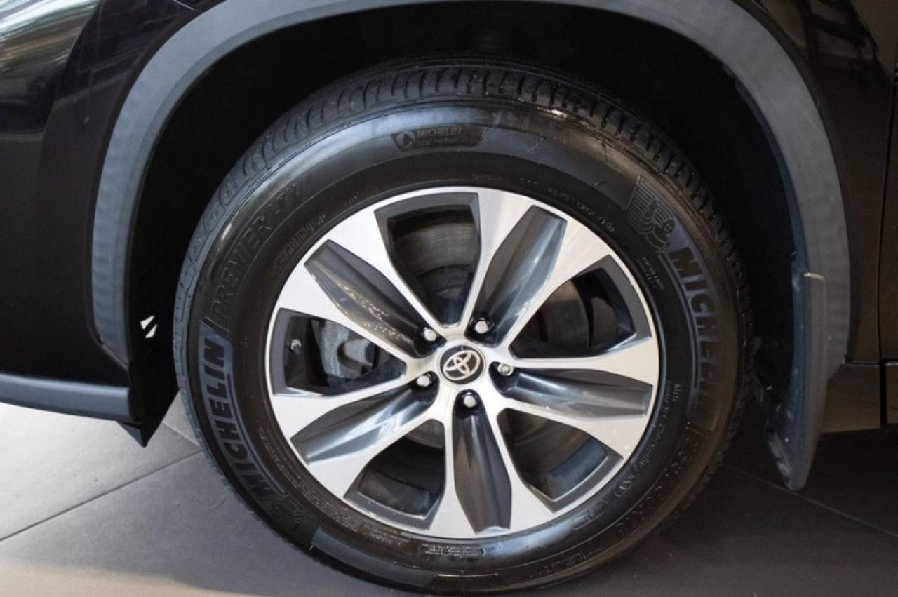 2020 Toyota Highlander XLE AWD Eastchester NY