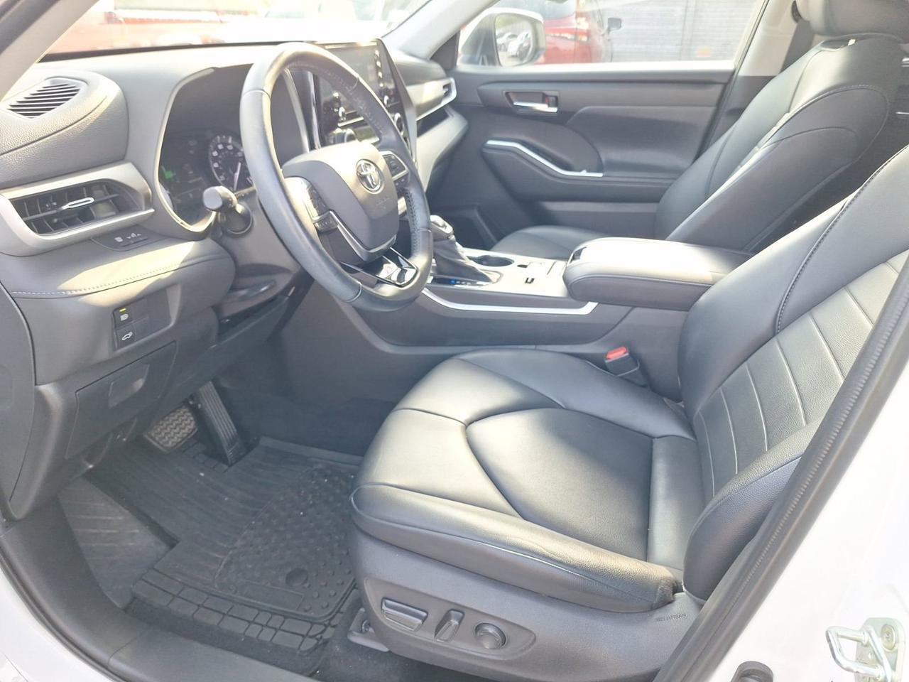 2020 Toyota Highlander XLE Hurst TX