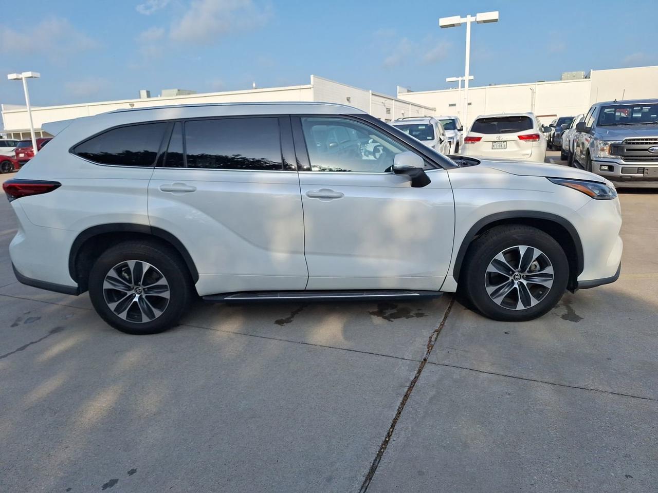 2020 Toyota Highlander XLE Hurst TX