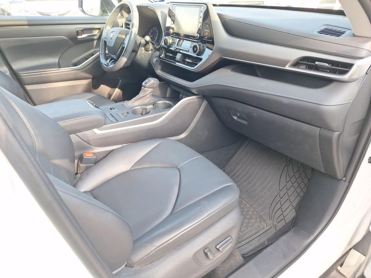 2020 Toyota Highlander XLE Hurst TX