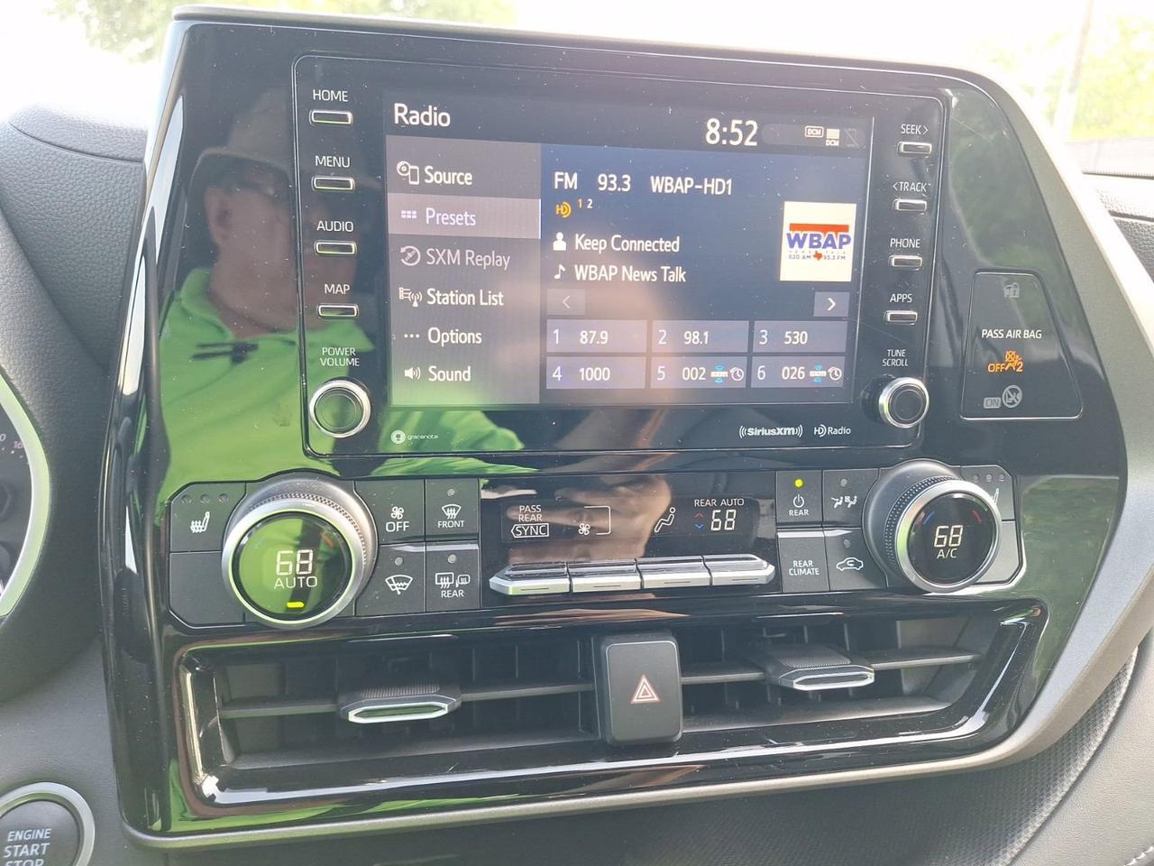 2020 Toyota Highlander XLE Hurst TX