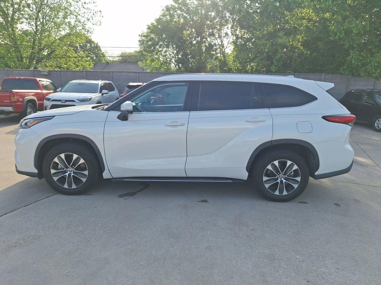 2020 Toyota Highlander XLE Hurst TX