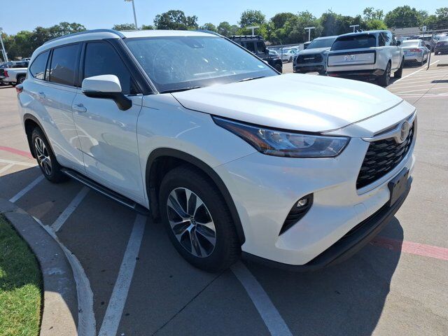 2020 Toyota Highlander XLE Hurst TX