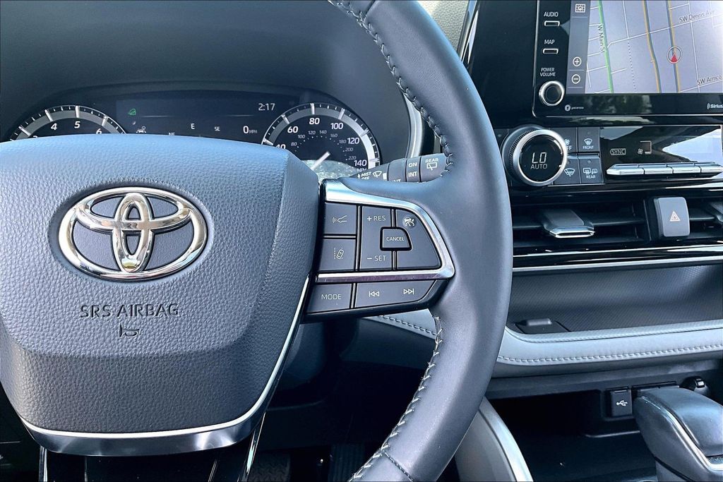 2020 Toyota Highlander XLE OR