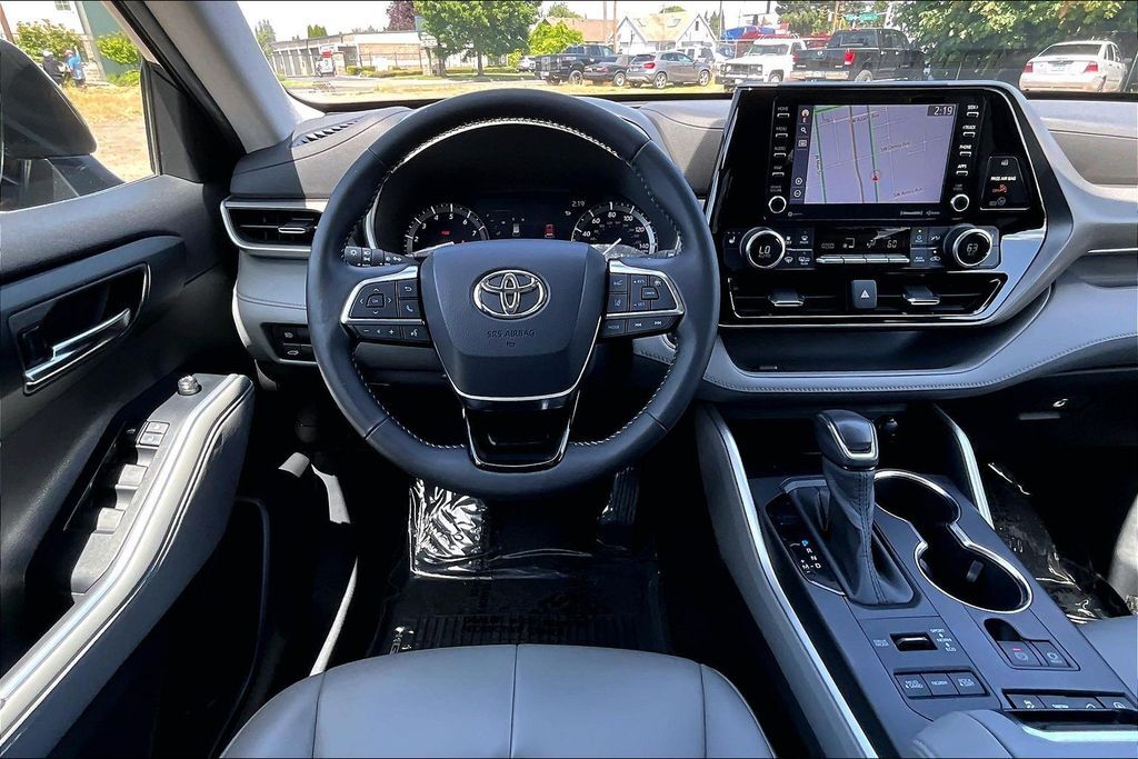2020 Toyota Highlander XLE OR