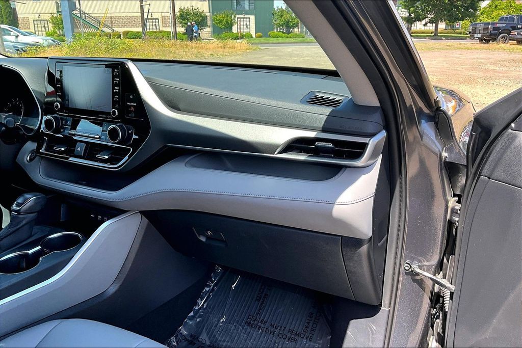 2020 Toyota Highlander XLE OR