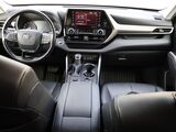 2020 Toyota Highlander XLE Oshkosh WI
