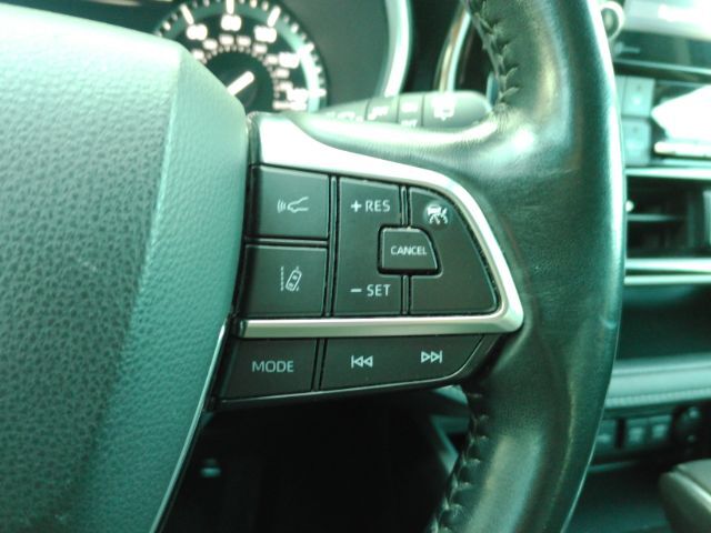 2020 Toyota Highlander XLE Plano TX