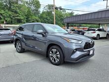 2020_Toyota_Highlander_XLE_ Roanoke VA
