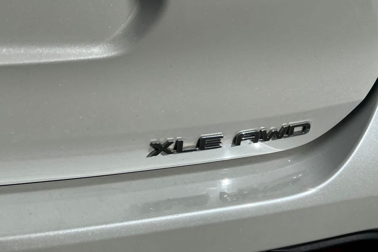 2020 Toyota Highlander XLE Roseville CA