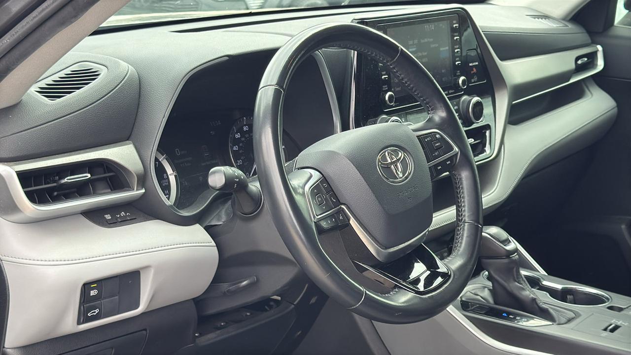 2020 Toyota Highlander XLE  Selma TX