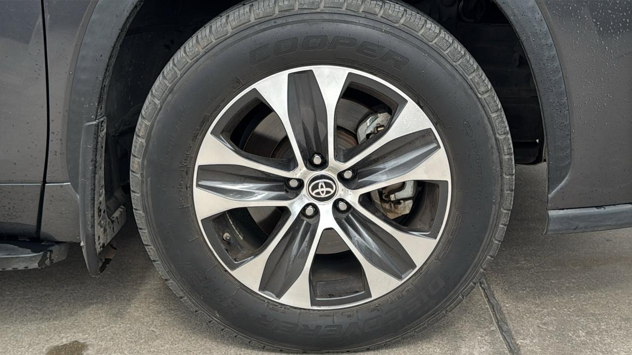 2020 Toyota Highlander XLE  Selma TX