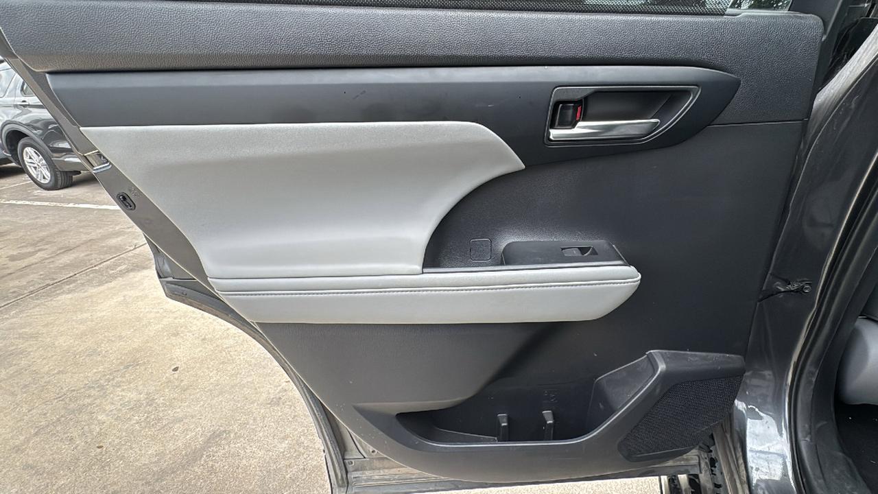 2020 Toyota Highlander XLE  Selma TX