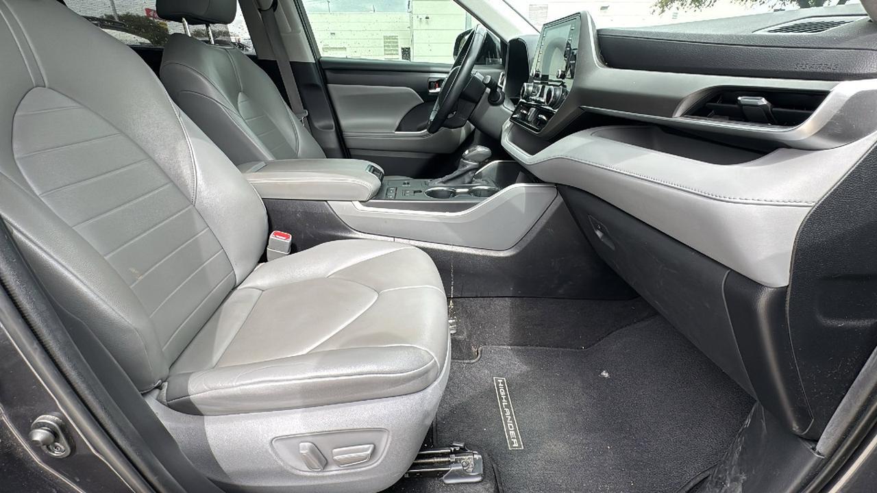 2020 Toyota Highlander XLE  Selma TX