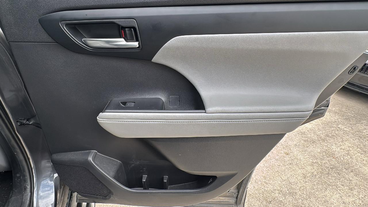 2020 Toyota Highlander XLE  Selma TX