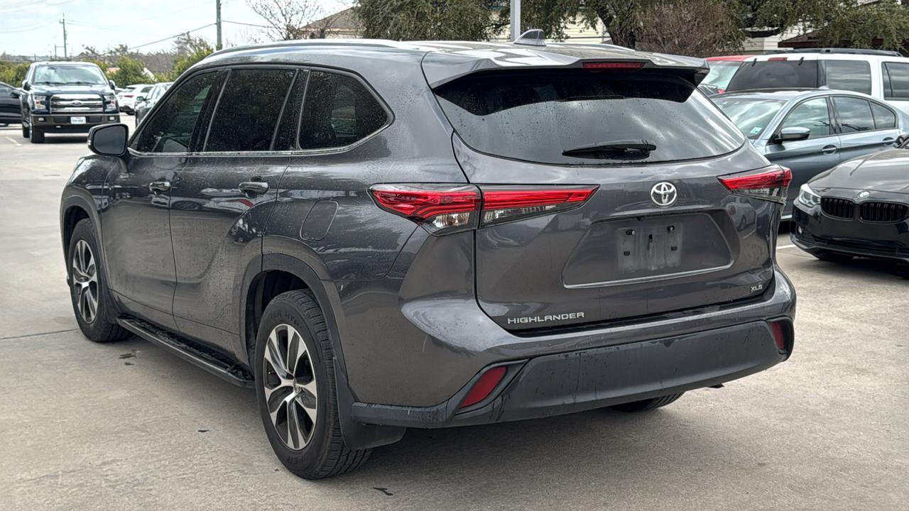 2020 Toyota Highlander XLE  Selma TX