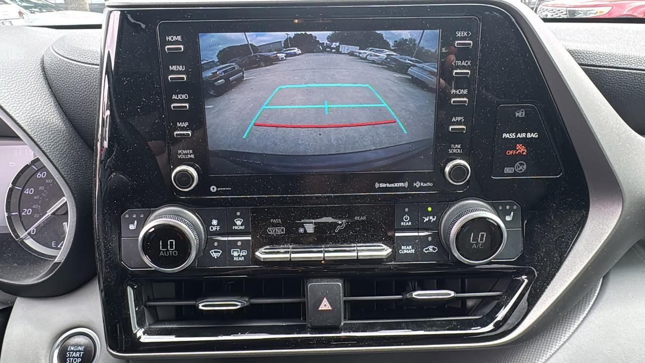 2020 Toyota Highlander XLE  Selma TX