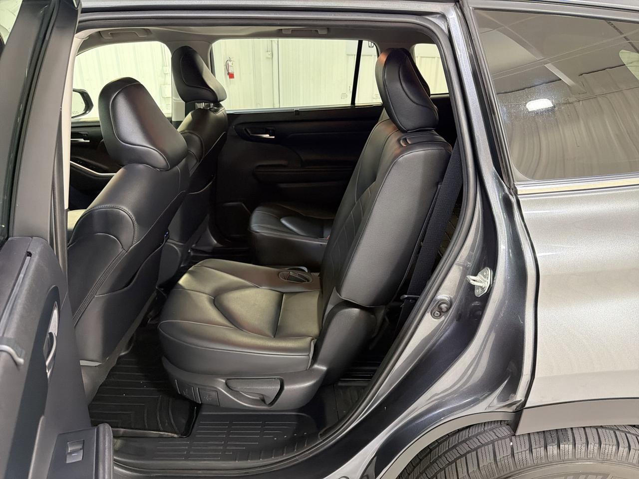 2020 Toyota Highlander XLE San Antonio TX