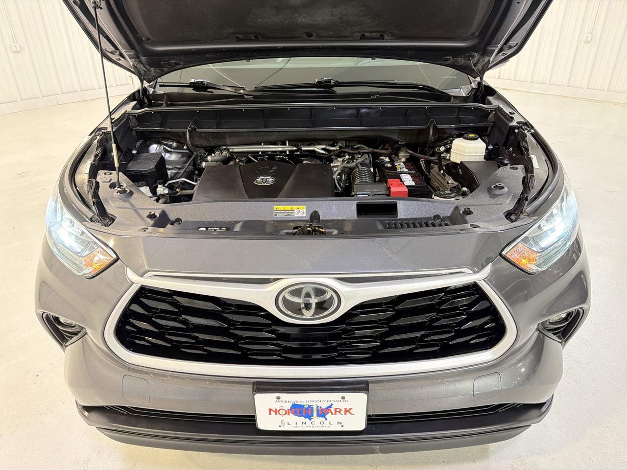 2020 Toyota Highlander XLE San Antonio TX