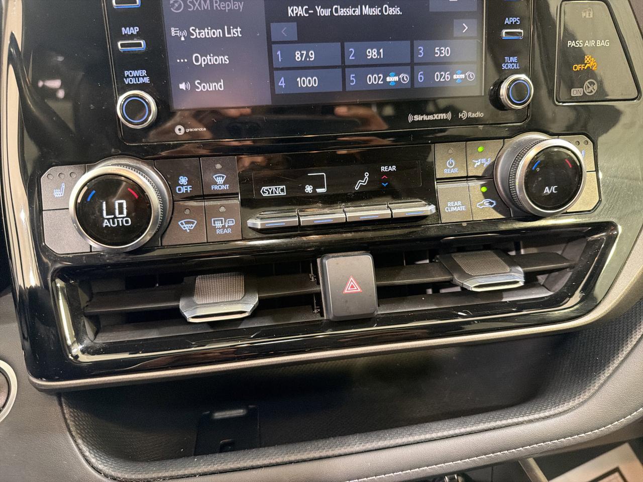 2020 Toyota Highlander XLE San Antonio TX