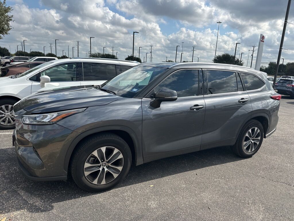 2020 Toyota Highlander XLE San Antonio TX
