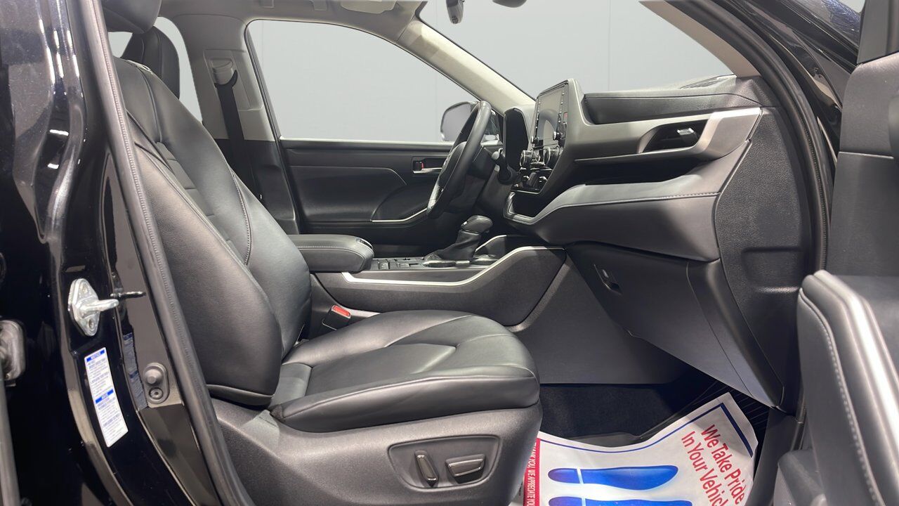 2020 Toyota Highlander XLE Sherwood Park AB
