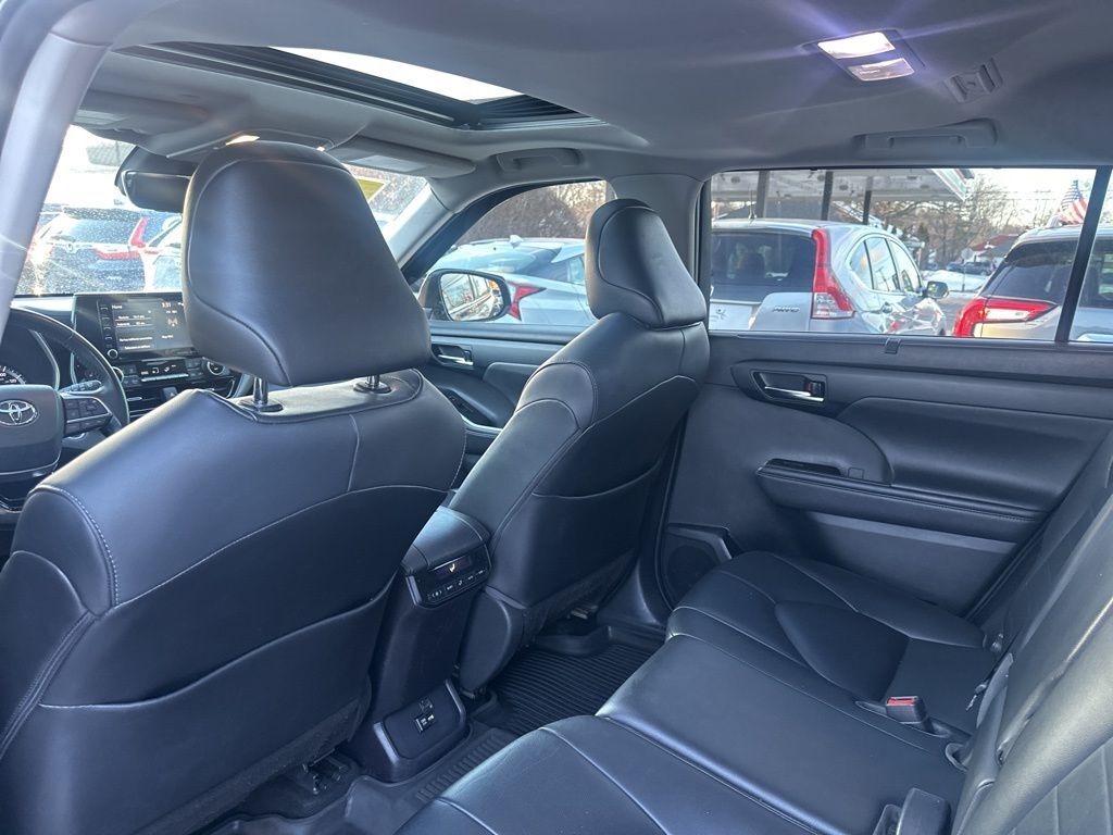 2020 Toyota Highlander XLE Worcester MA 2020 Toyota Highlander XLE Worcester MA