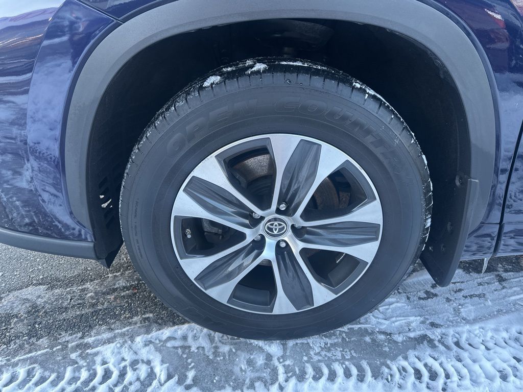 2020 Toyota Highlander XLE Worcester MA 2020 Toyota Highlander XLE Worcester MA