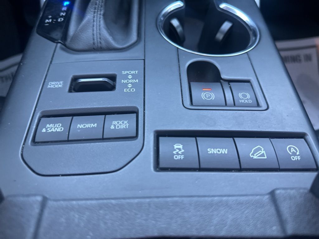 2020 Toyota Highlander XLE Worcester MA 2020 Toyota Highlander XLE Worcester MA