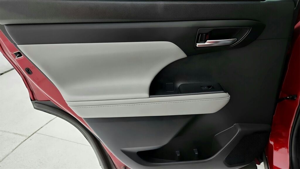 2020 Toyota Highlander XLE Laurel MD