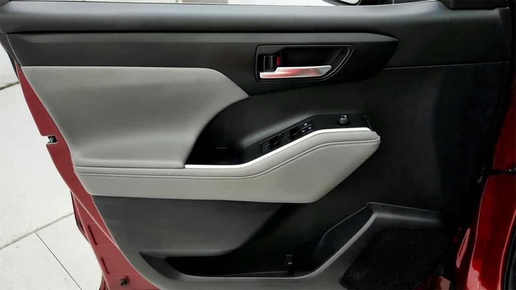 2020 Toyota Highlander XLE Laurel MD
