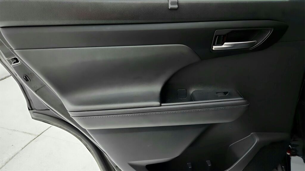 2020 Toyota Highlander XLE Laurel MD
