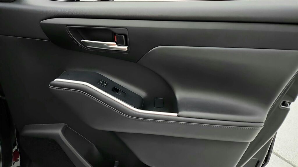 2020 Toyota Highlander XLE Laurel MD