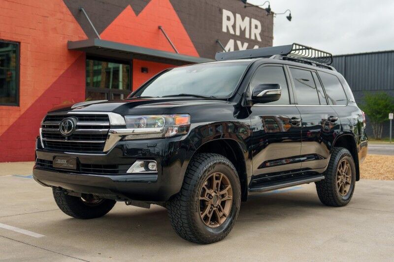 2020 Toyota Land Cruiser Heritage Edition
