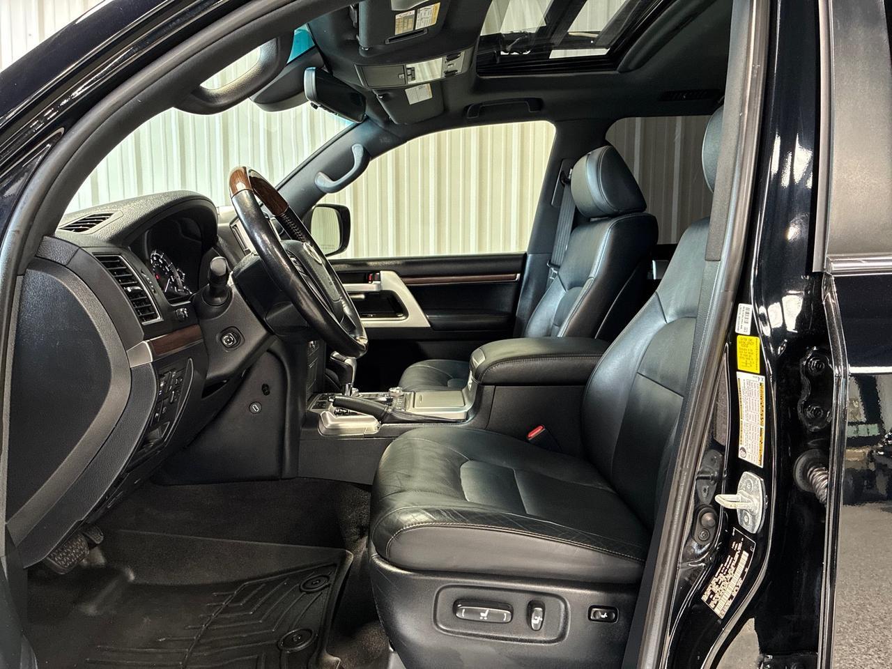 2020 Toyota Land Cruiser Heritage Edition, Dobinsons Lift, Overland Build, Drawers, Shower, Sleeping Platform, and LOTS MORE. Houston TX