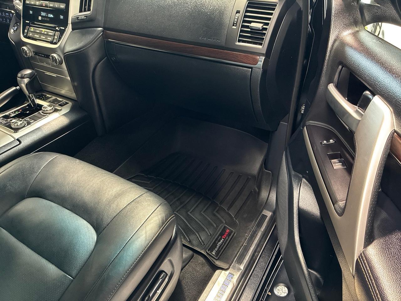 2020 Toyota Land Cruiser Heritage Edition, Dobinsons Lift, Overland Build, Drawers, Shower, Sleeping Platform, and LOTS MORE. Houston TX